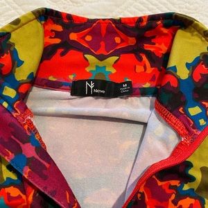 Neve Designs ski turtleneck True fitted medium.  Retails for $100.